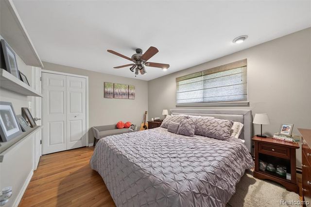 2260 Shankin Drive, Walled Lake, MI 48390