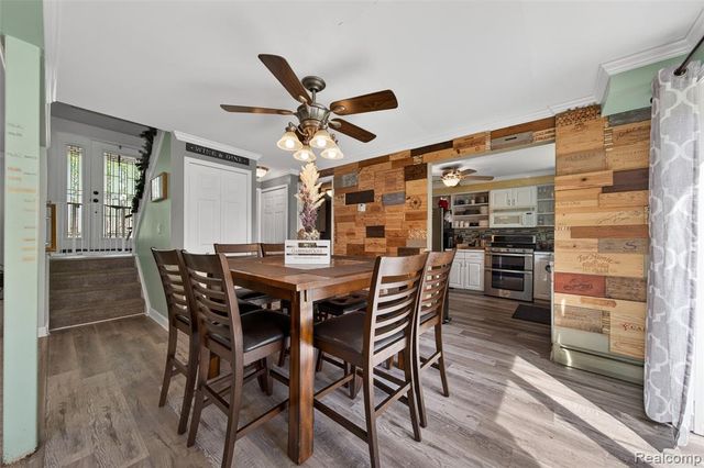 2260 Shankin Drive, Walled Lake, MI 48390