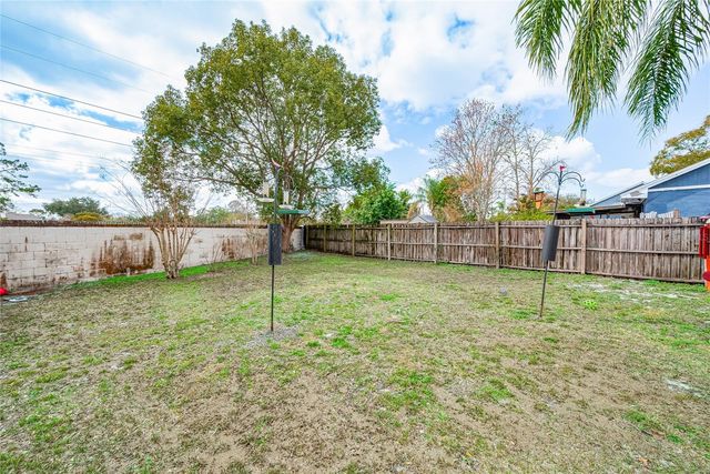 3242 LAUREL DALE DRIVE, Tampa, FL 33618