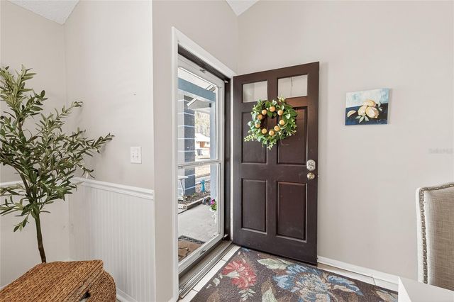 3242 LAUREL DALE DRIVE, Tampa, FL 33618