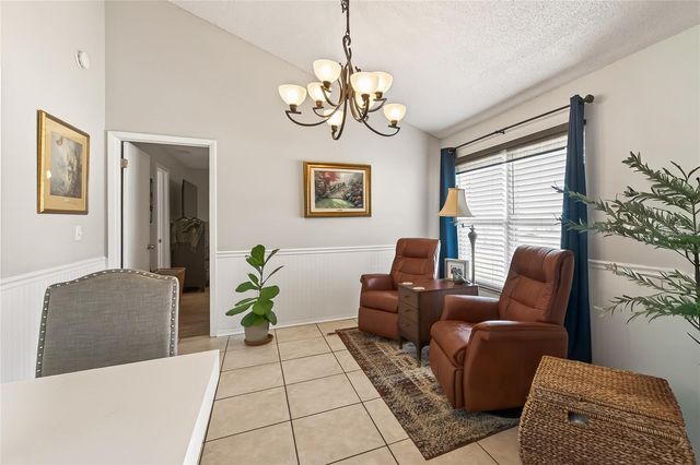 3242 LAUREL DALE DRIVE, Tampa, FL 33618