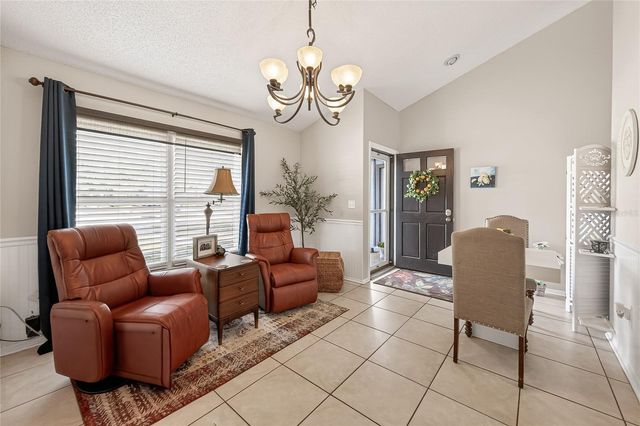 3242 LAUREL DALE DRIVE, Tampa, FL 33618