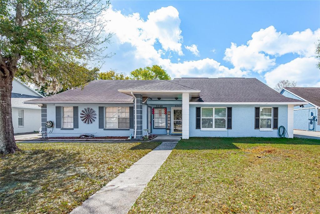 3242 LAUREL DALE DRIVE, Tampa, FL 33618