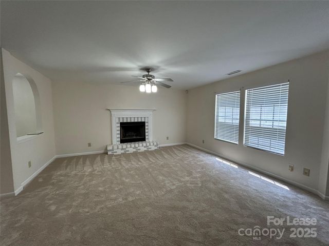 4718 Reinbeck Drive, Charlotte, NC 28269