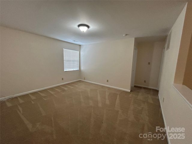 4718 Reinbeck Drive, Charlotte, NC 28269