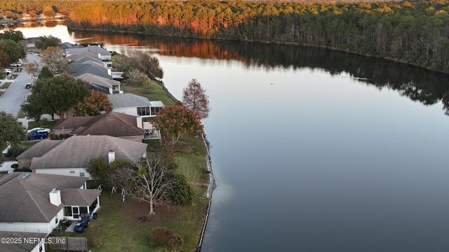 9436 PROSPERITY LAKE Drive, Jacksonville, FL 32244