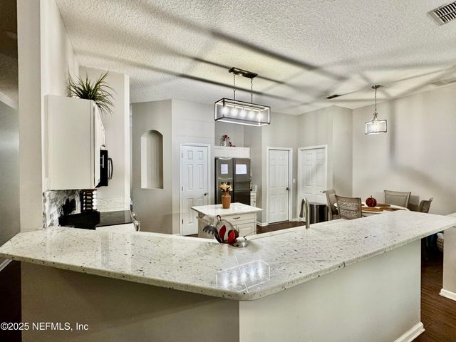 9436 PROSPERITY LAKE Drive, Jacksonville, FL 32244