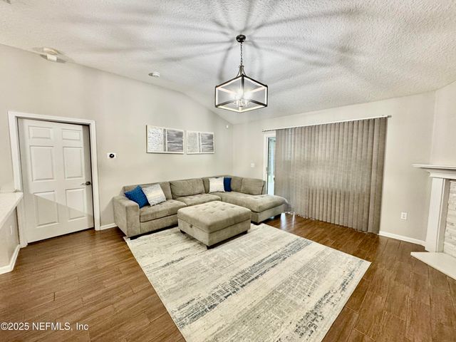 9436 PROSPERITY LAKE Drive, Jacksonville, FL 32244