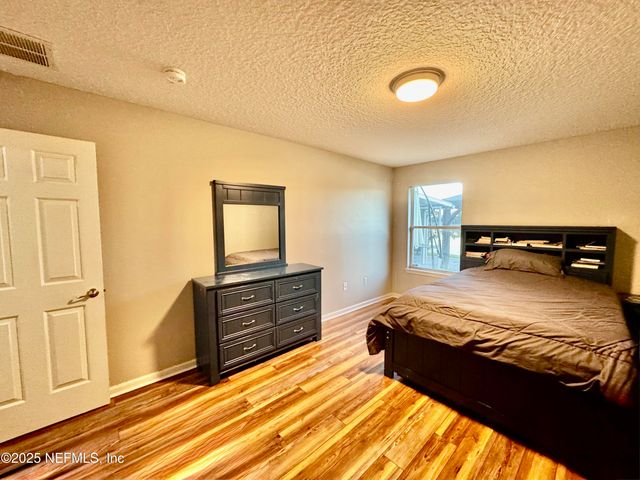 9436 PROSPERITY LAKE Drive, Jacksonville, FL 32244