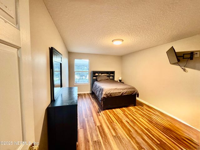 9436 PROSPERITY LAKE Drive, Jacksonville, FL 32244