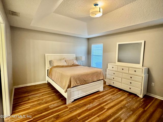 9436 PROSPERITY LAKE Drive, Jacksonville, FL 32244