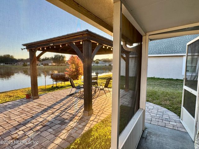 9436 PROSPERITY LAKE Drive, Jacksonville, FL 32244