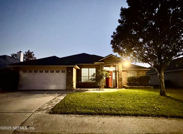 9436 PROSPERITY LAKE Drive, Jacksonville, FL 32244