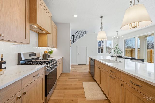 9625 W Kate Dr, Boise, ID 83714