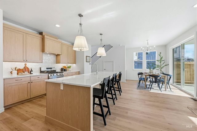 9625 W Kate Dr, Boise, ID 83714