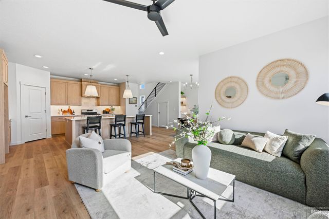 9625 W Kate Dr, Boise, ID 83714