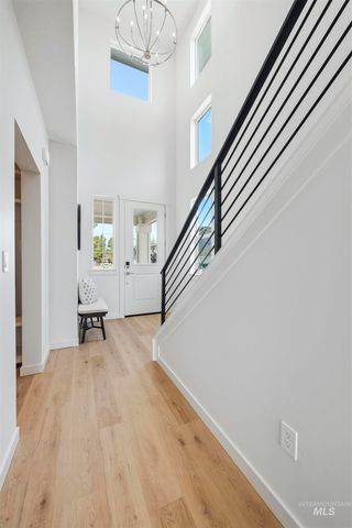 9625 W Kate Dr, Boise, ID 83714