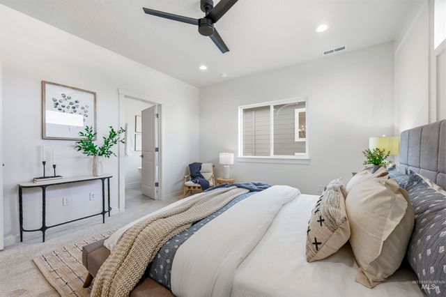 9625 W Kate Dr, Boise, ID 83714