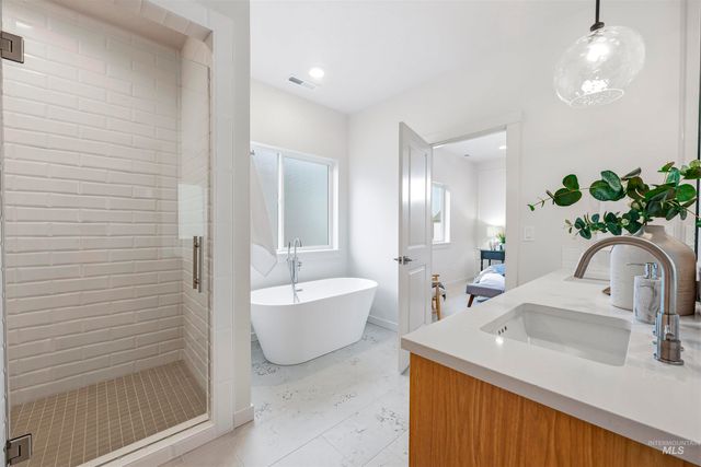 9625 W Kate Dr, Boise, ID 83714