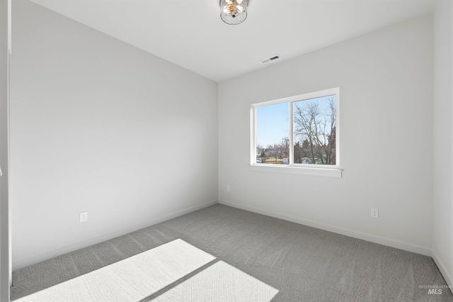 9625 W Kate Dr, Boise, ID 83714