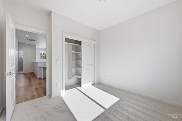 9625 W Kate Dr, Boise, ID 83714