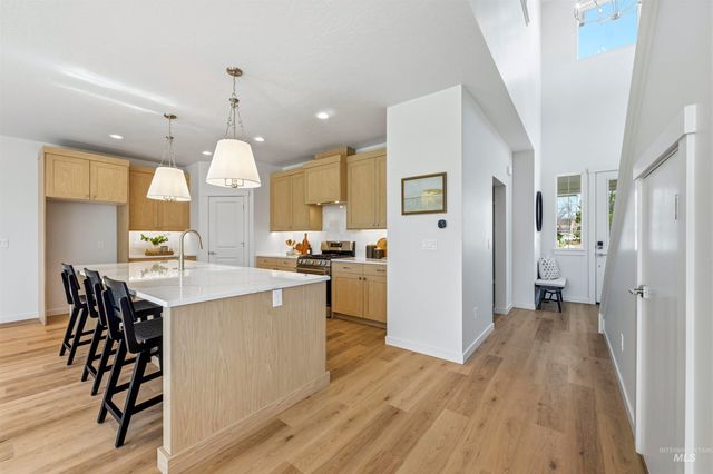 9625 W Kate Dr, Boise, ID 83714