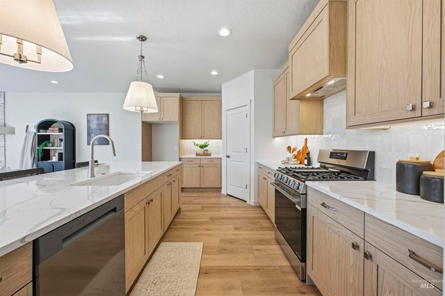 9625 W Kate Dr, Boise, ID 83714