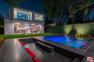 11246 Kling Street, North Hollywood, CA 91602