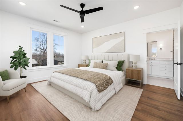 837 NW 14th Street, Bentonville, AR 72712