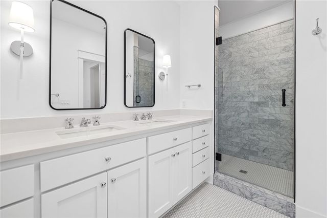 837 NW 14th Street, Bentonville, AR 72712