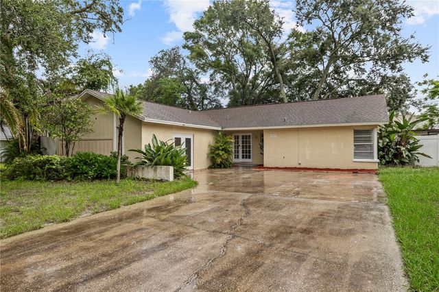 8529 RENALD BOULEVARD, Temple Terrace, FL 33637