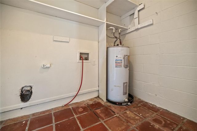 8529 RENALD BOULEVARD, Temple Terrace, FL 33637