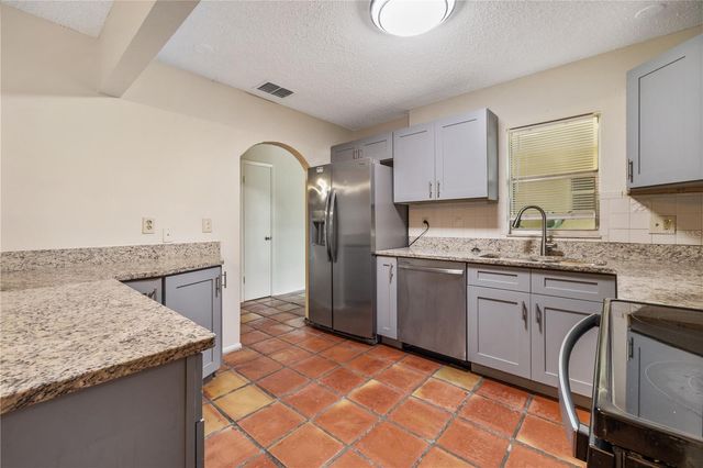 8529 RENALD BOULEVARD, Temple Terrace, FL 33637