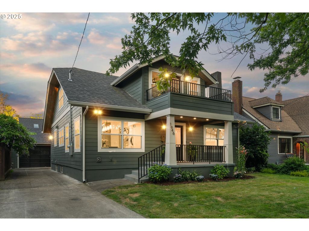1946 Se 23RD Ave, Portland, OR 97214
