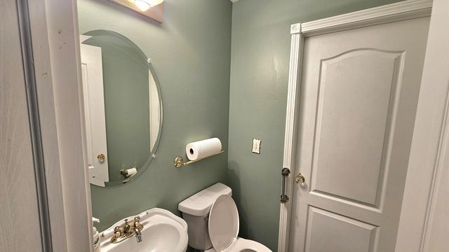 44529 Leopold Street, Canton, MI 48188