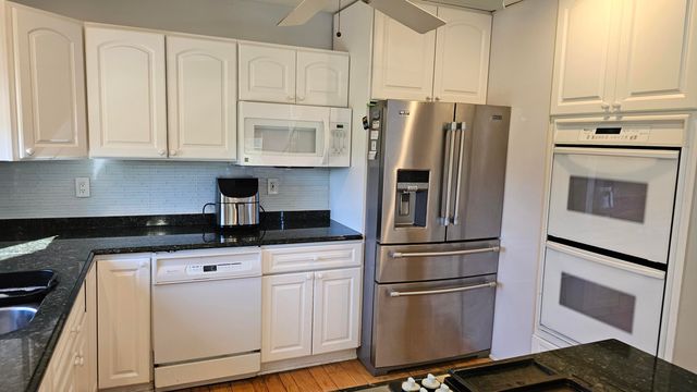 44529 Leopold Street, Canton, MI 48188