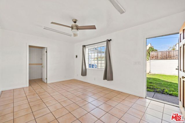 141 S Vista Street, Los Angeles, CA 90036