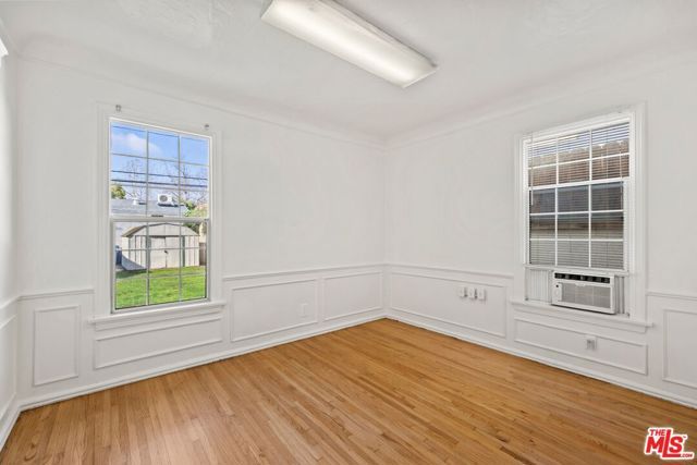 141 S Vista Street, Los Angeles, CA 90036