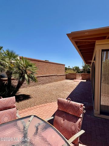 696 W Rio Altar, Green Valley, AZ 85614