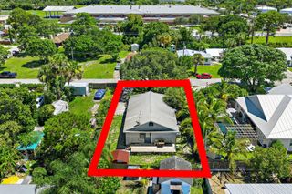 1021 SE Hall Street, Stuart, FL 34996