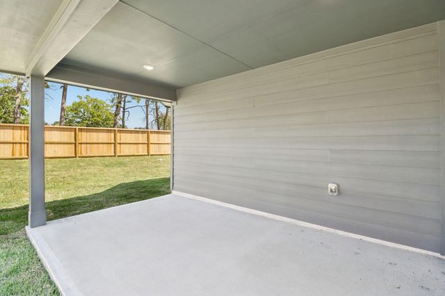 17791 Mill Manor Drive, Montgomery, TX 77316