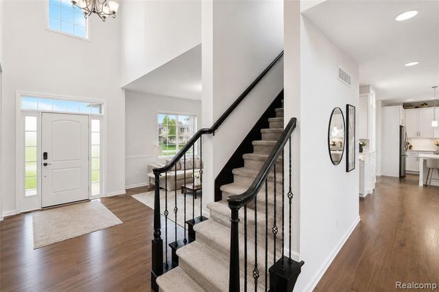640 Allegheny Drive, South Lyon, MI 48178