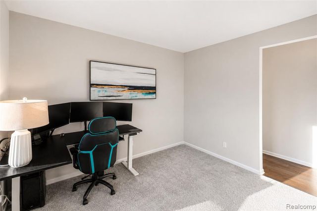 640 Allegheny Drive, South Lyon, MI 48178