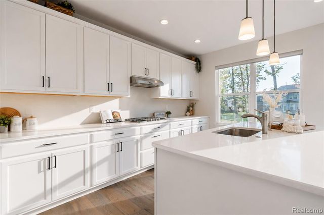 640 Allegheny Drive, South Lyon, MI 48178