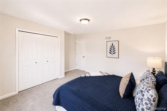 640 Allegheny Drive, South Lyon, MI 48178