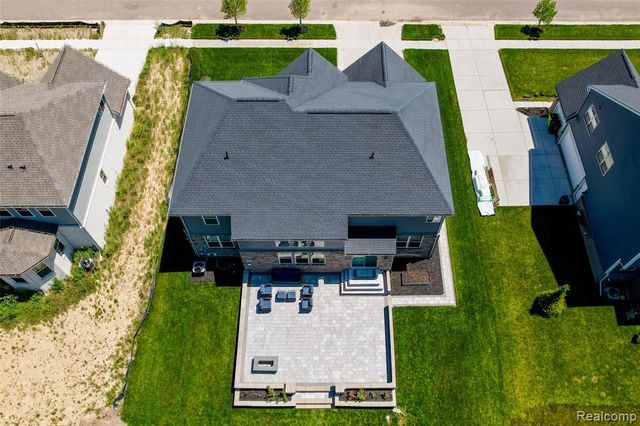 640 Allegheny Drive, South Lyon, MI 48178