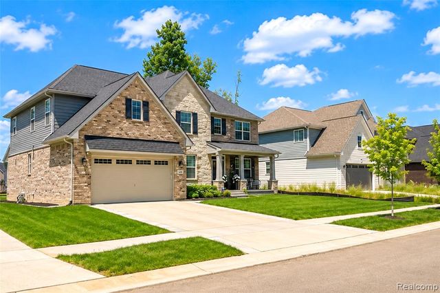 640 Allegheny Drive, South Lyon, MI 48178