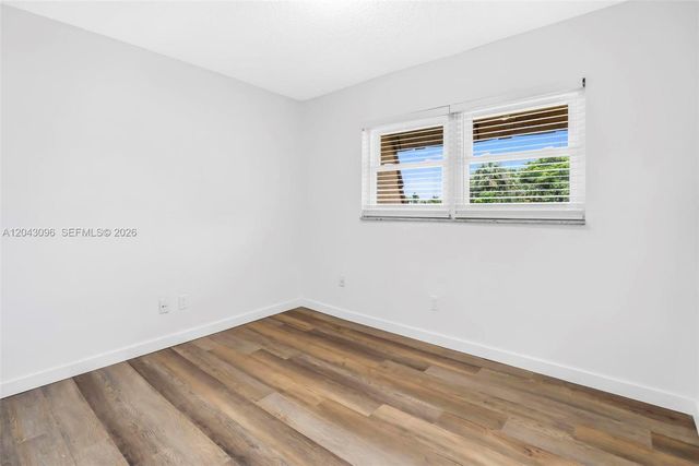 22 Canterbury Ln 22, Tamarac, FL 33319