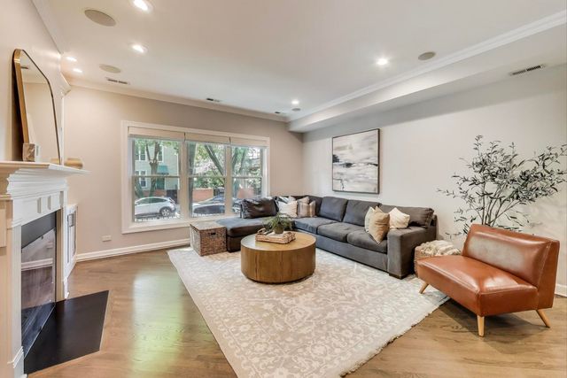 1533 N Cleveland Avenue 1S, Chicago, IL 60610