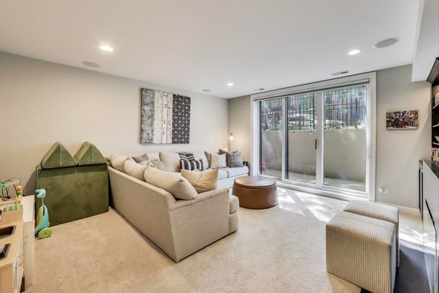 1533 N Cleveland Avenue 1S, Chicago, IL 60610